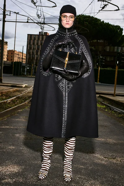 Look 37